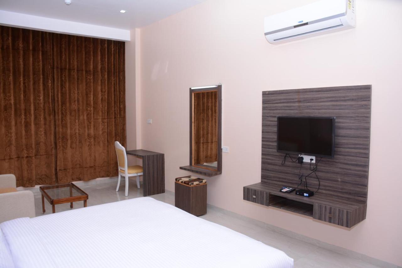 Ratnaa Resort Khamshet Kültér fotó